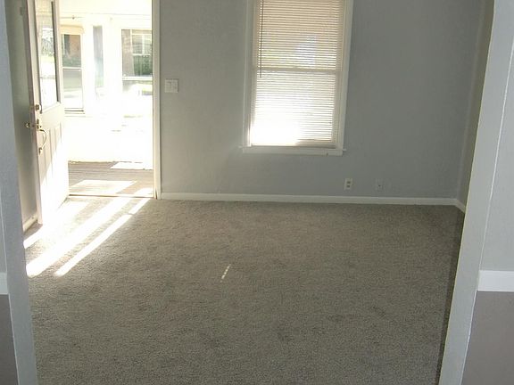 3rd image of 310 N Fellows Ave