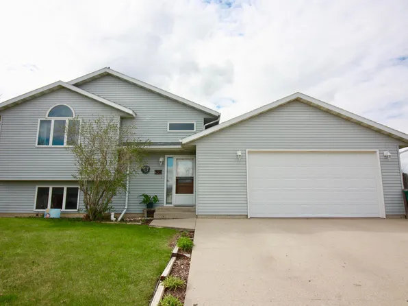301 15th St N, Breckenridge, MN 56520