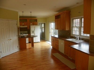 4th image of 39028 Wanda Ave