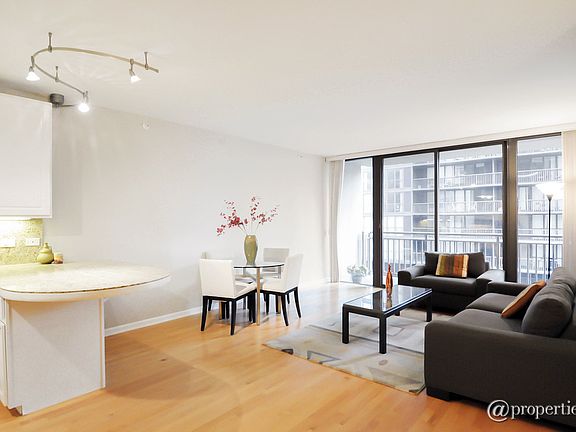 Kitchen/Living Room