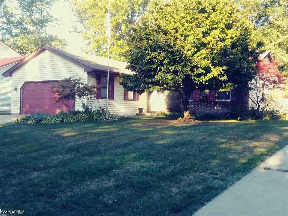 1st image of 3930 Tamarack Dr