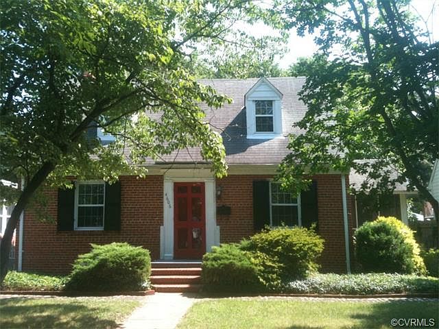 2nd image of 4606 Augusta Ave