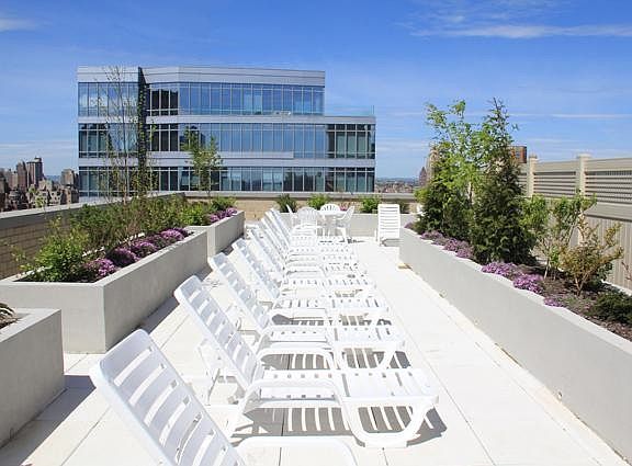 5th image of 300 E 75th St APT 21O