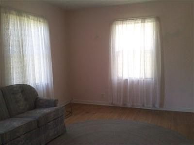 2nd image of 3422 Lincoln St