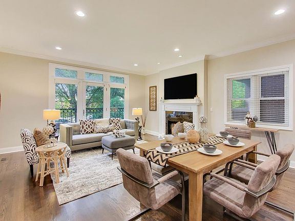 3rd image of 2449 W Logan Blvd #1F