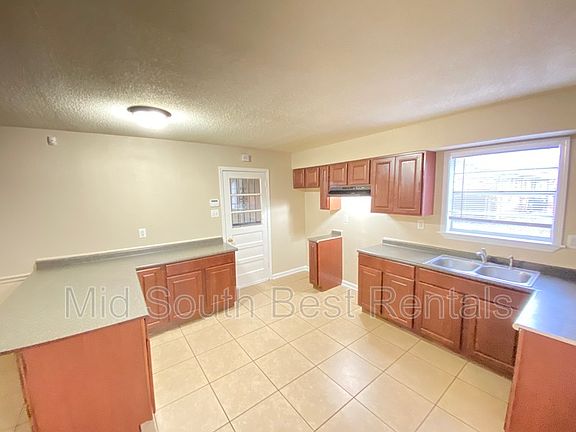 3rd image of 5111 Kittie Lee Ln