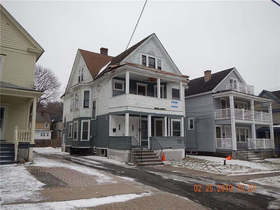 2nd image of 833 Sumner Ave #1