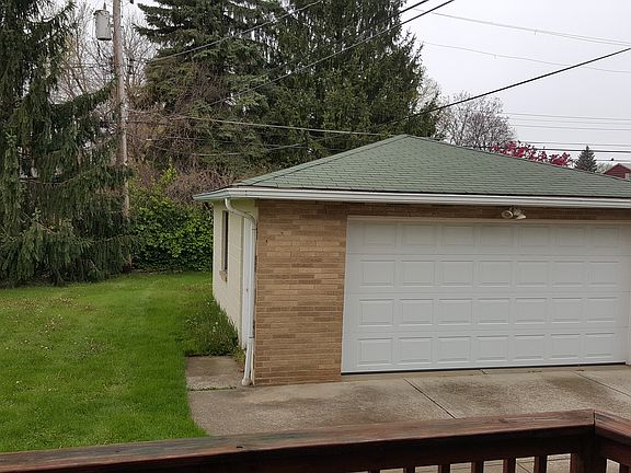 5th image of 3660 W 210th St