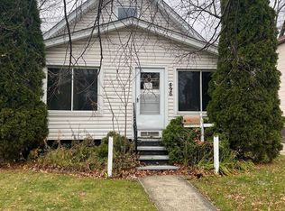 896 E 237th St, Euclid, OH 44123