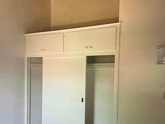 2nd image of 289 S Oak St #287
