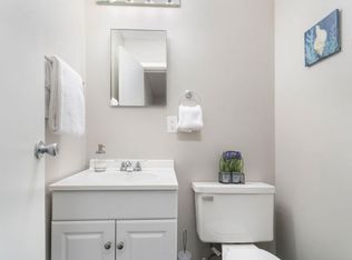 6823 N Broadway Ave, Kansas City, MO 64118