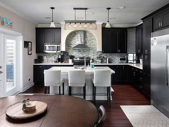 2nd image of 5020 5th Ave Unit 13