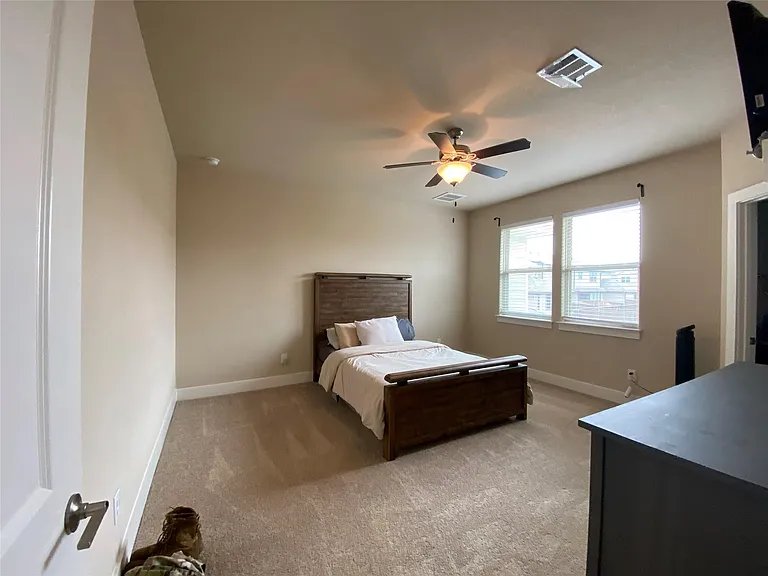 347 Madison Oaks — Photo 27