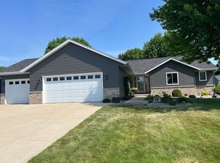 106 Clarence Ct, Beaver Dam, WI 53916