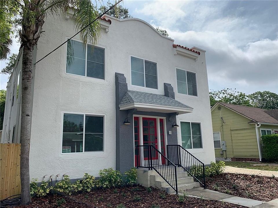 1st image of 2711 N Ridgewood Ave #1