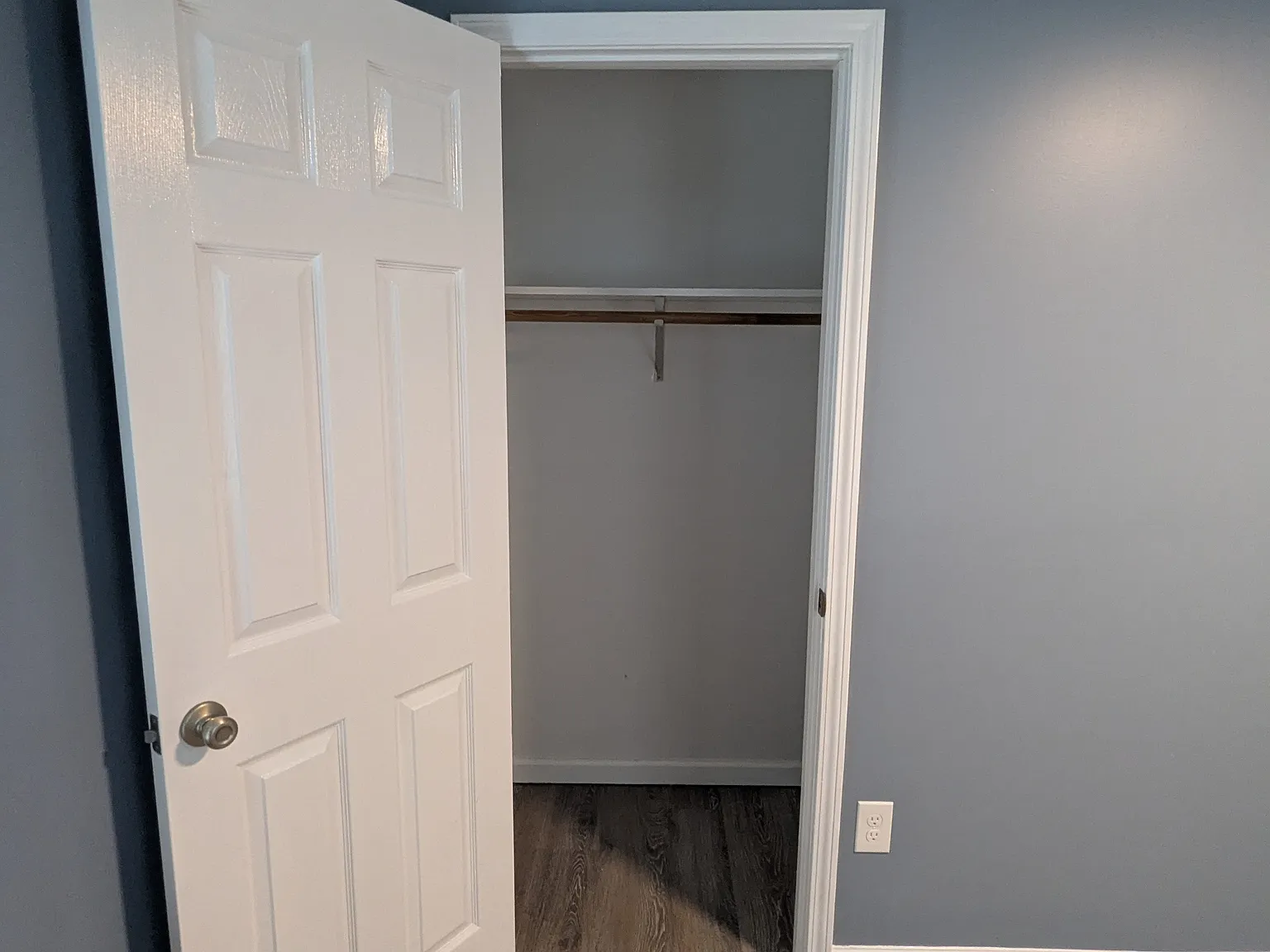 Tanasqui - 1012 Oak Street - 1 — Photo 4