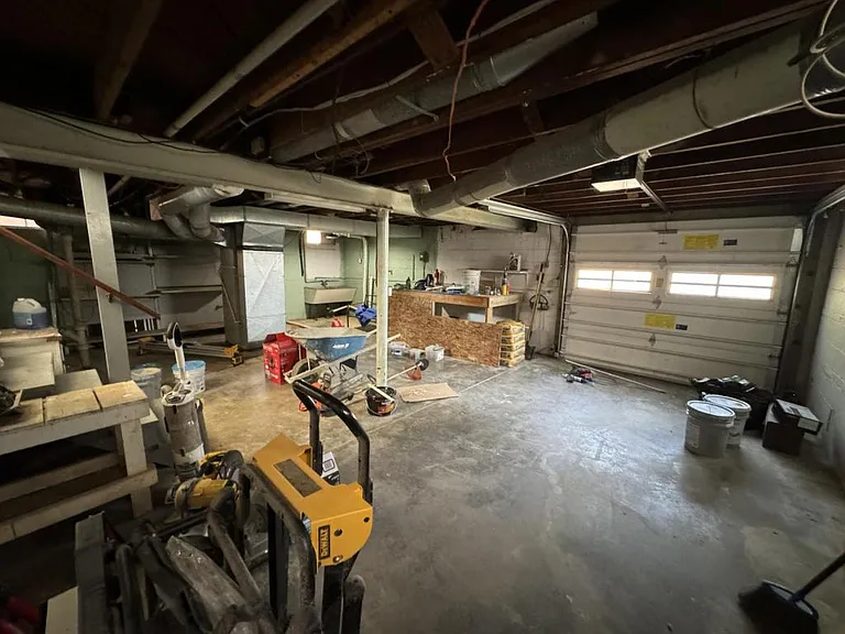 1637 Upland Rd — Photo 36