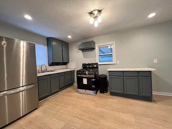 4th image of 2921 Huron Trl