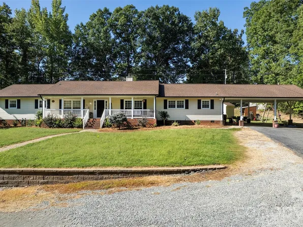 717 Pilgrim Forest Dr, Monroe, NC 28110