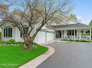 935 W Winchester Rd, Libertyville, IL 60048