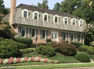 310 E St NE, Vienna, VA 22180