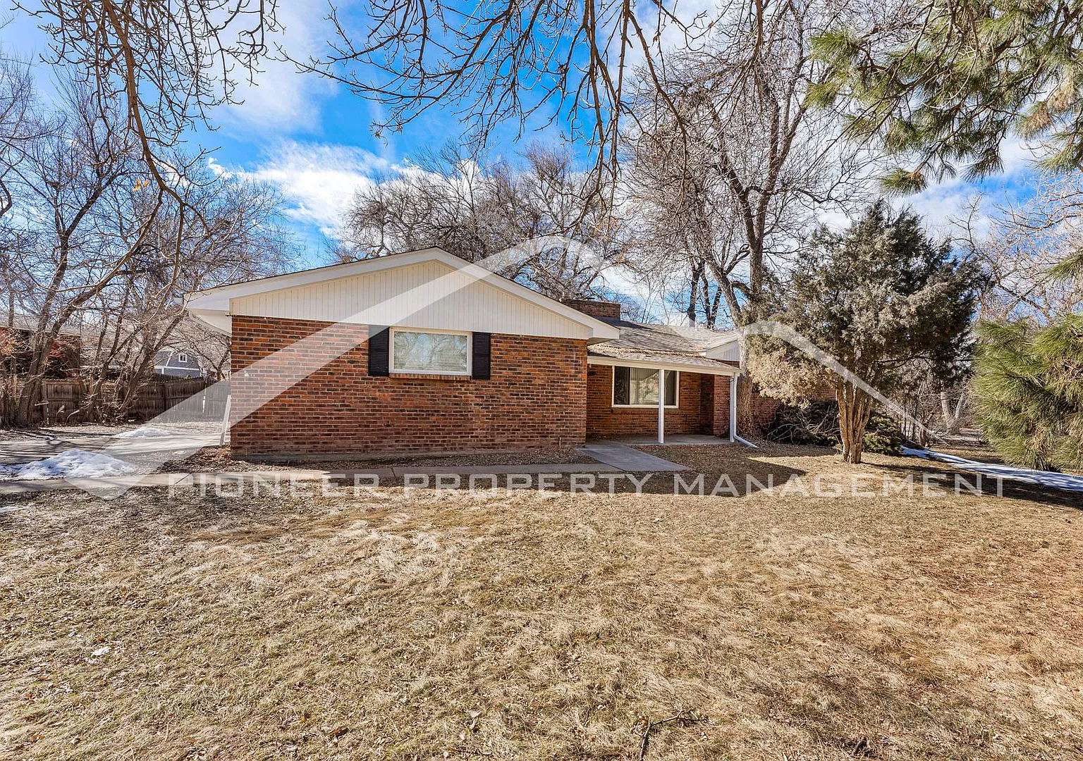 Charming Home with Big Backyard! — Photo 2