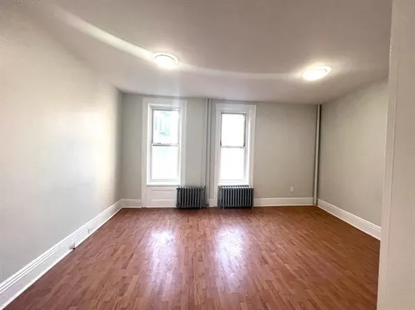 137 Palisade Avenue image 5 of 23