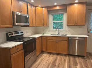 (Undisclosed Address), Braintree, MA 02184
