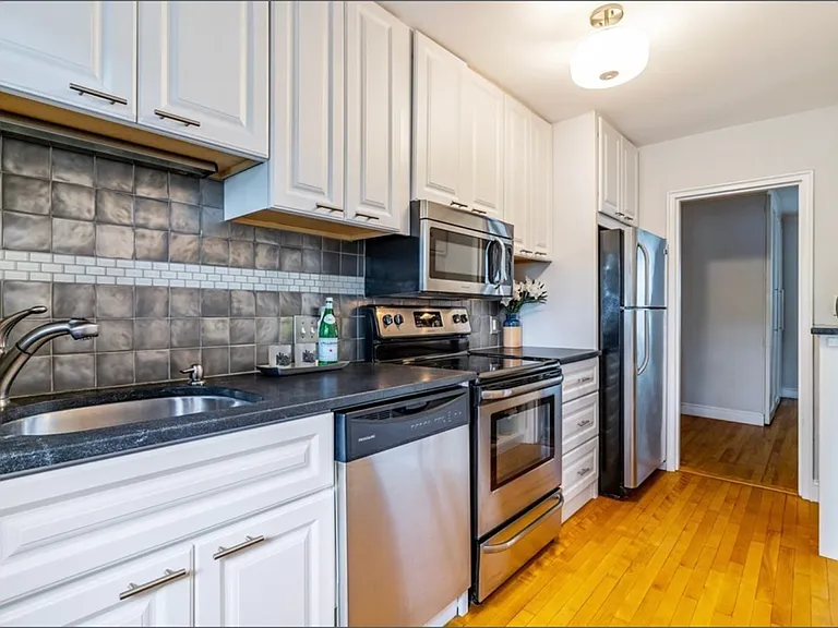 82 Boylston St #2 — Photo 6