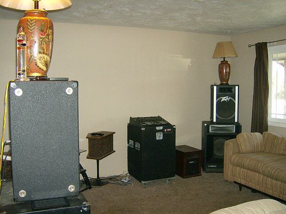 2nd image of 615 N Kimberly Dr