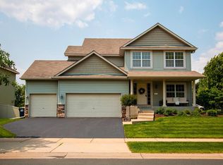 19801 Dover Dr, Farmington, MN 55024