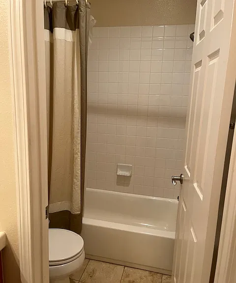 second upstairs bathroom