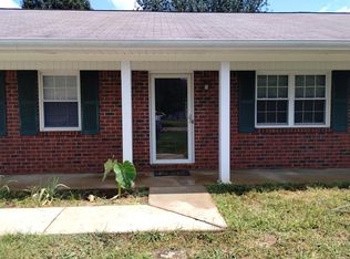 224 Silverwood Ln, Hazel Green, AL 35750