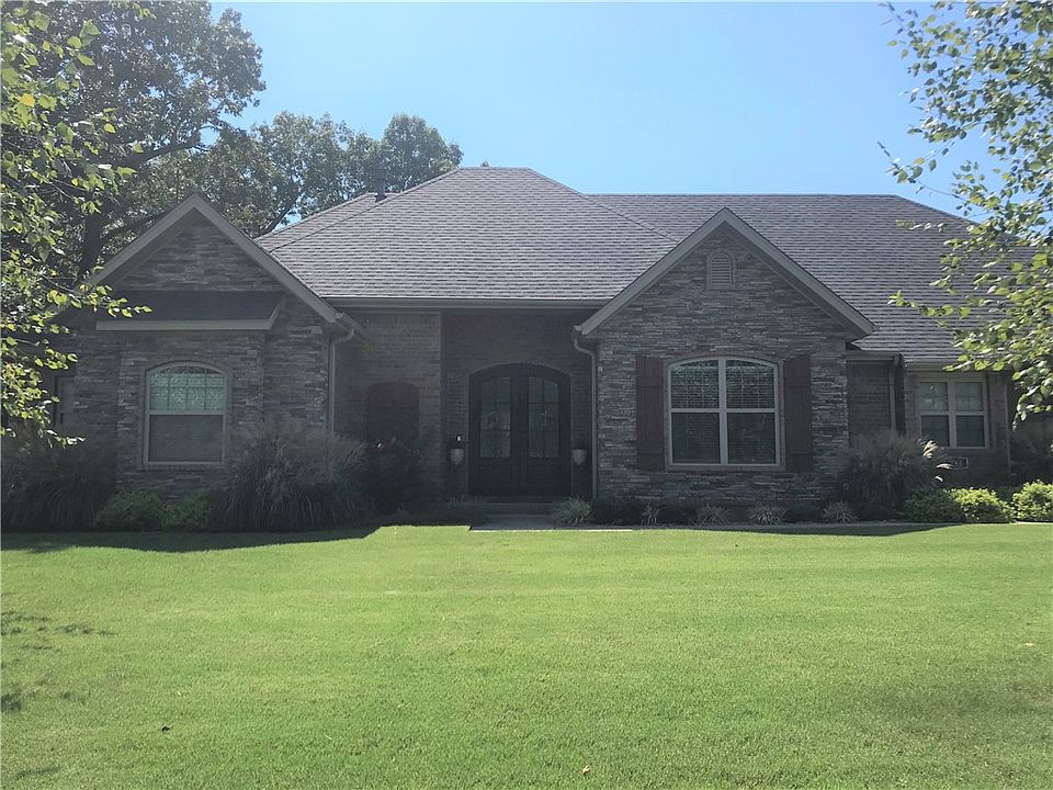 1st image of 281 S Forest Glen Way