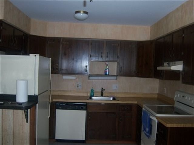 2nd image of 817 W Shore Dr