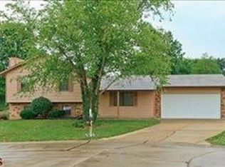 20 Driver Ct, Saint Peters, MO 63376