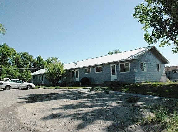 4th image of 520 S Broadway Ave