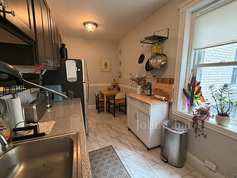 55 Linden St #12 — Photo 14