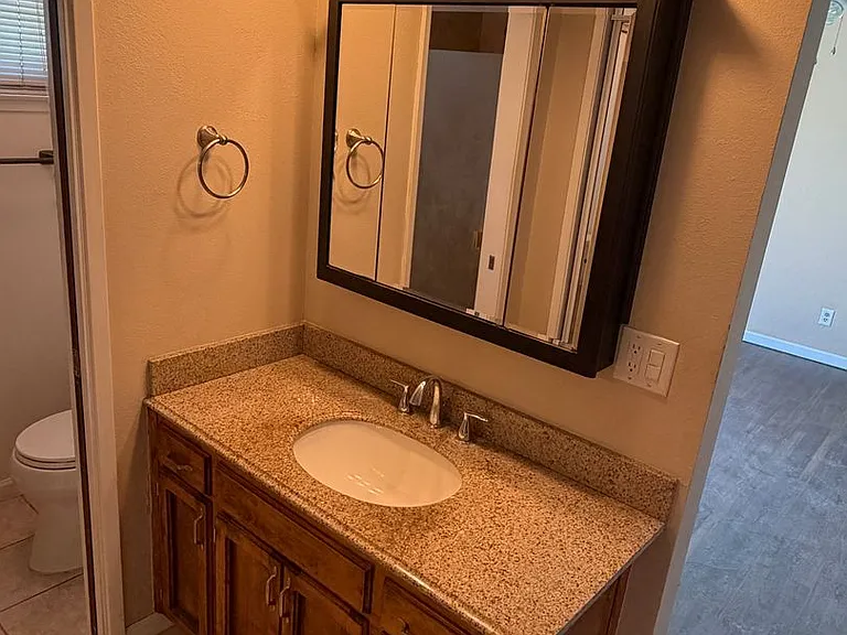 1335 W Evergreen Ct — Photo 20