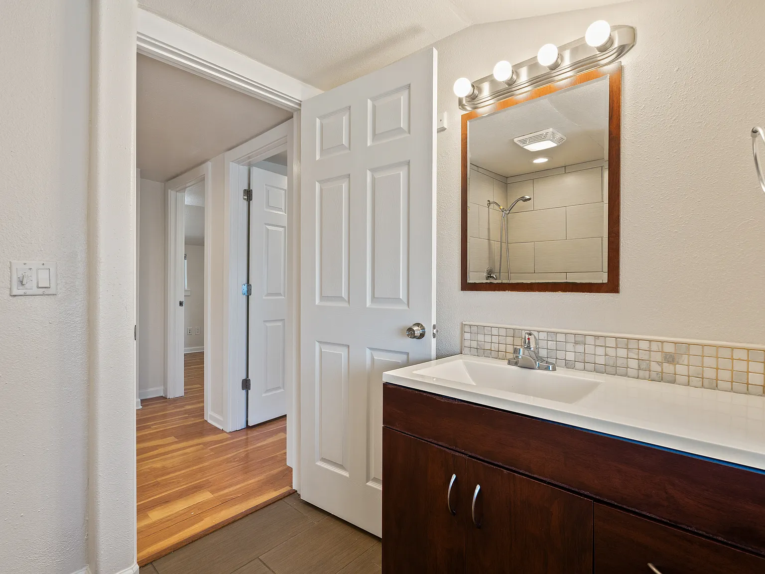3901 S Yakima Ave, Tacoma - 2 — Photo 3