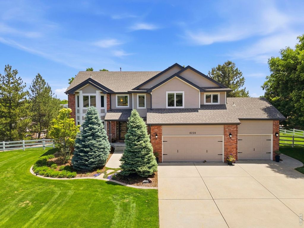 8228 Benson Ct