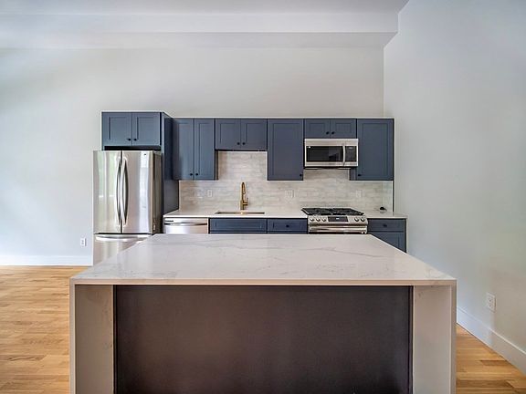 3rd image of 46 Union St #11