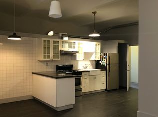 53 3rd St #1E, Troy, NY 12180