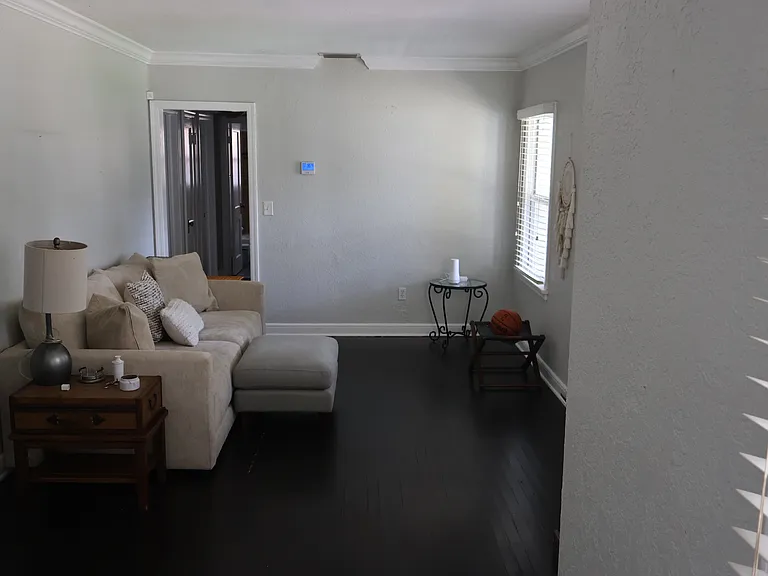3811 S Drexel Ave — Photo 5
