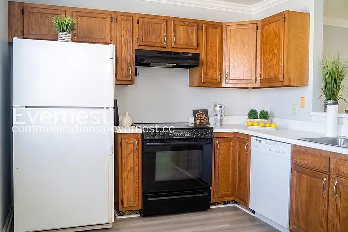 2 bed, 2.0 bath, 1150 sqft, $1,195 — Photo 2