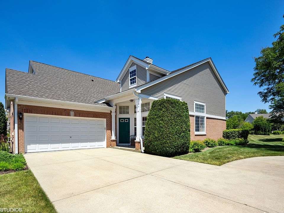 1st image of 2588 Camberley Cir