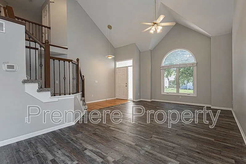 Building Photo - 14651 W 141st Dr