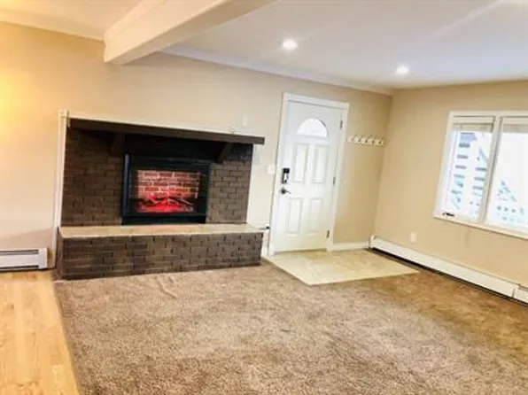 11614 Dawn St #3, Eagle River, AK 99577