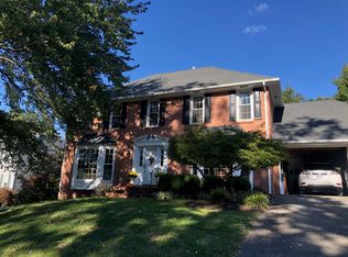 5025 Woodmont Dr, Roanoke, VA 24018