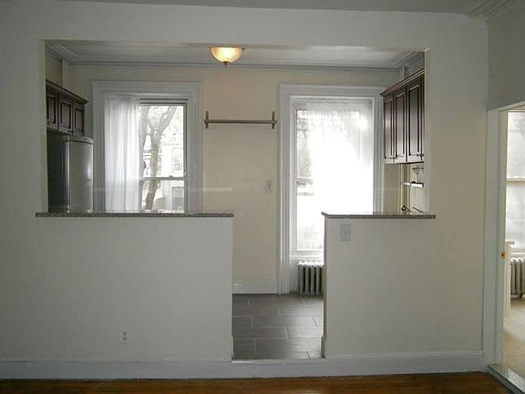 3rd image of 972 Bedford Ave